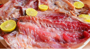 الفسيخ والسردين المملح