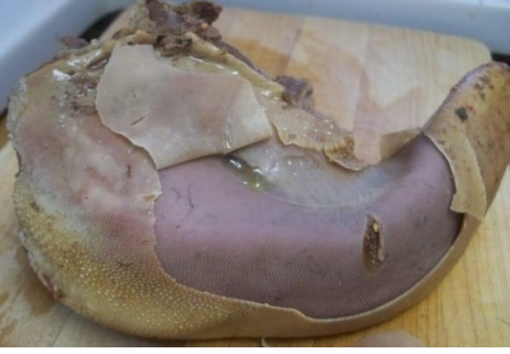 سندوتشات شاورما اللسان